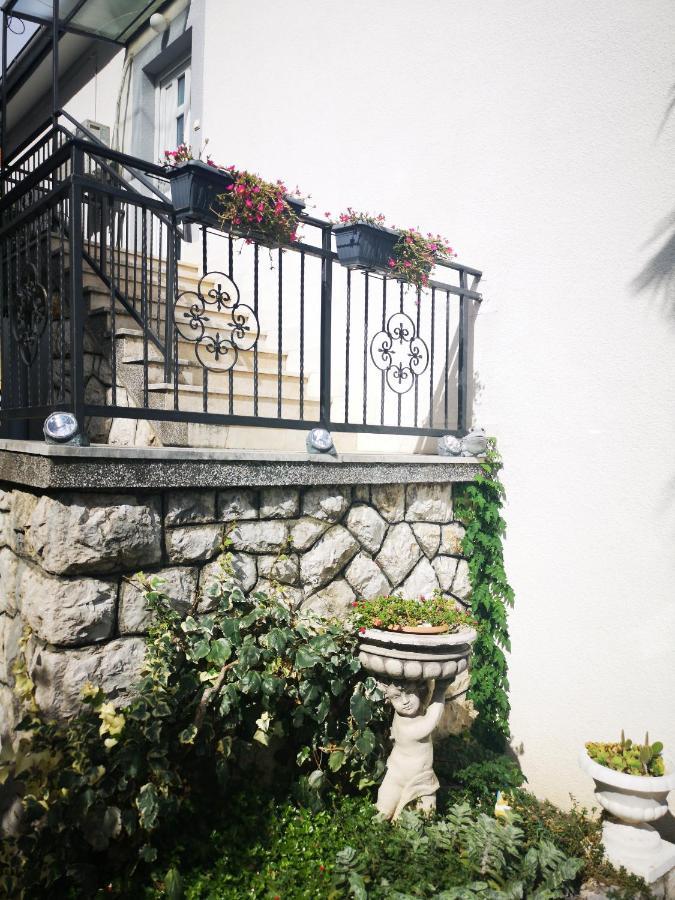 Apartments By The Sea Selce, Crikvenica - 16375 Dış mekan fotoğraf