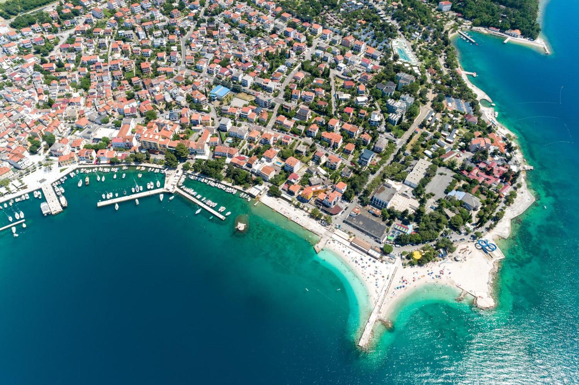 Apartments By The Sea Selce, Crikvenica - 16375 Dış mekan fotoğraf