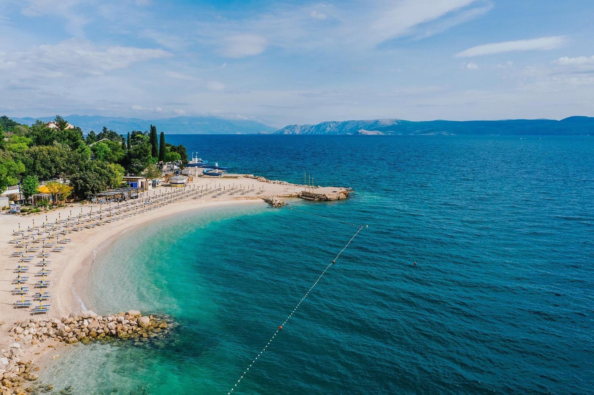 Apartments By The Sea Selce, Crikvenica - 16375 Dış mekan fotoğraf